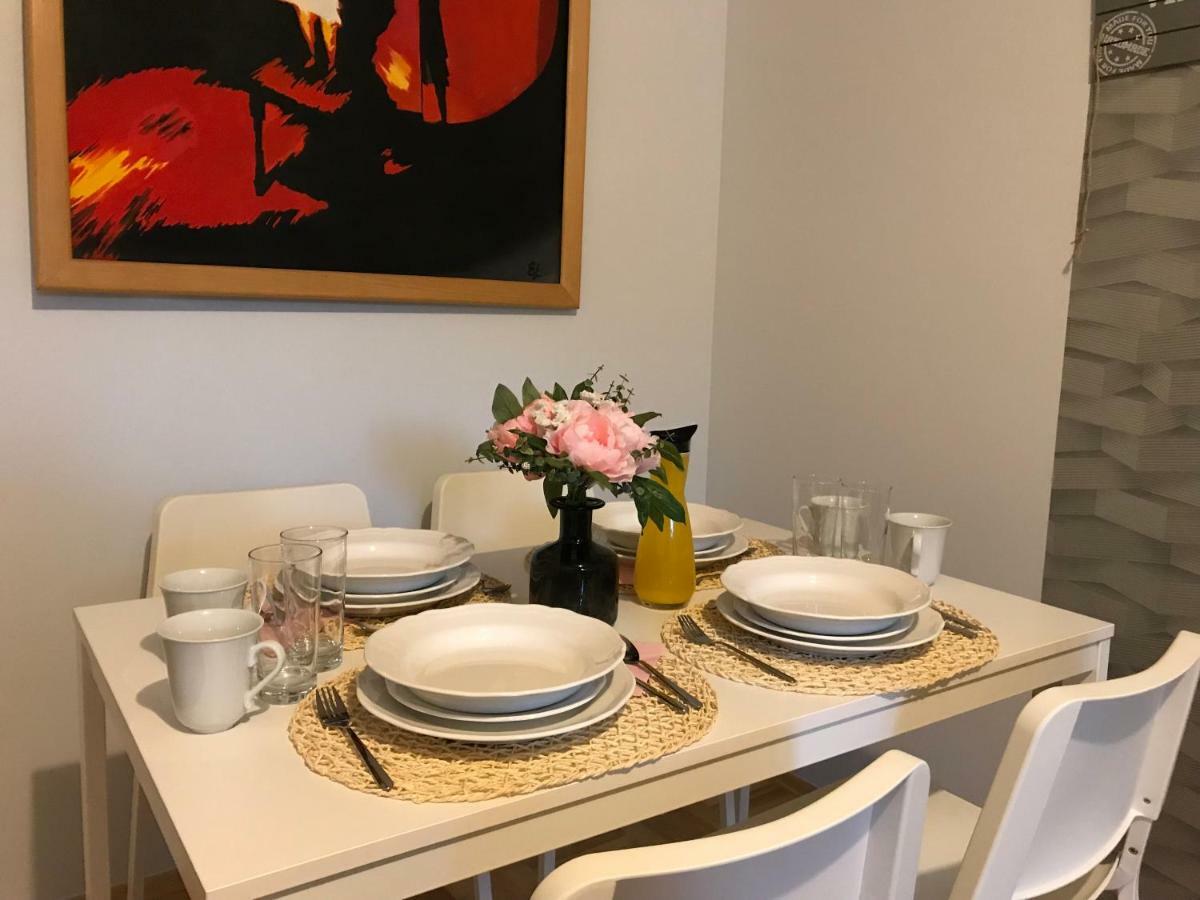 Rent0nline Hoza Center Metro * Warszawa