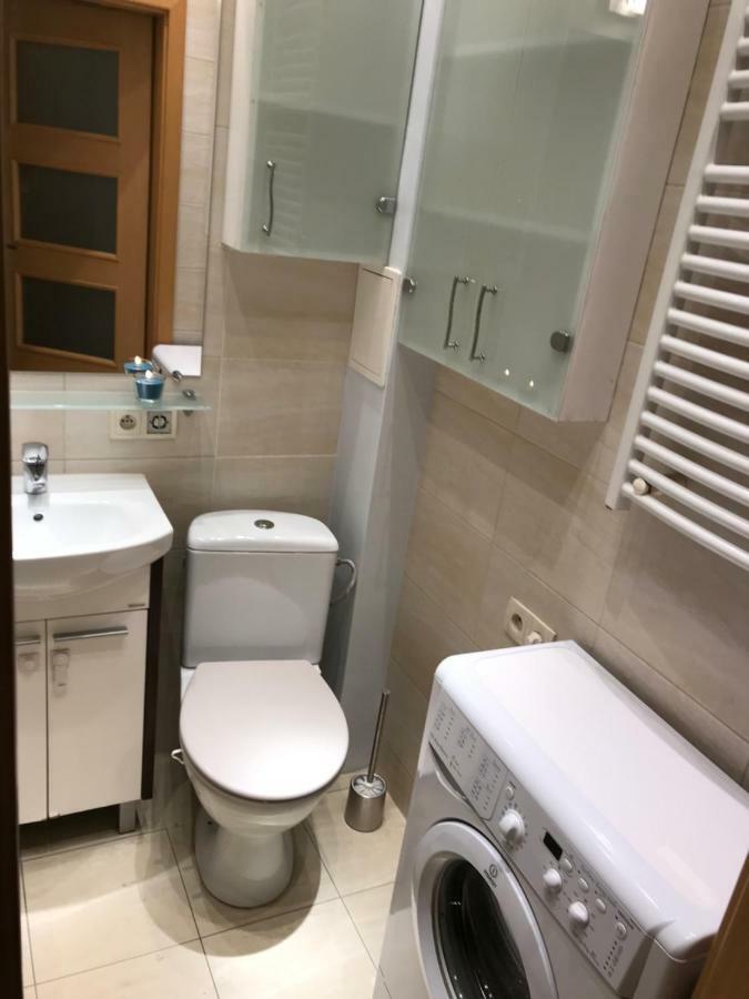 Butas Rent0nline Hoza Center Metro *